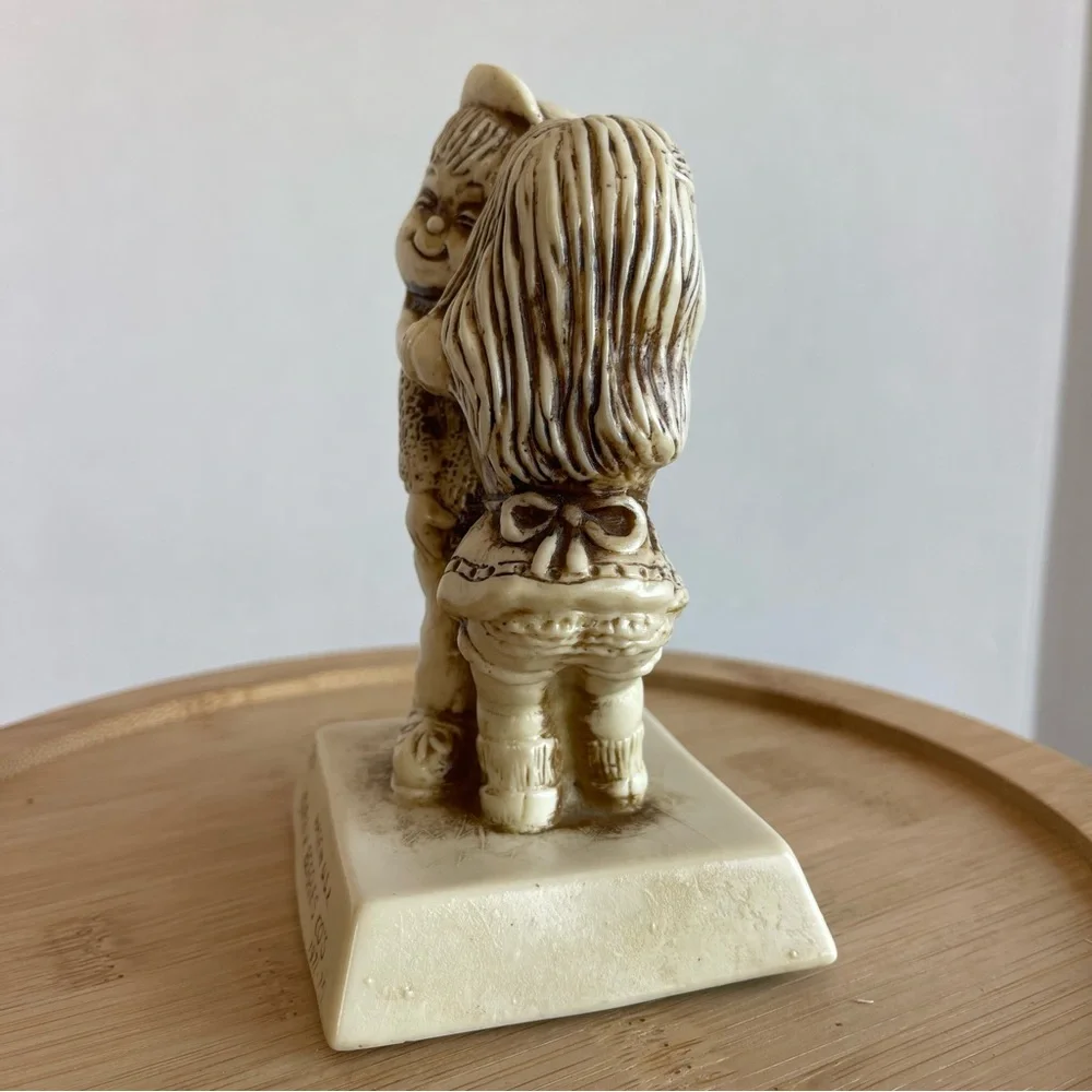 Ivory 'Loving You Happens To Be What I Do Best' Figurine - Home Party Decor